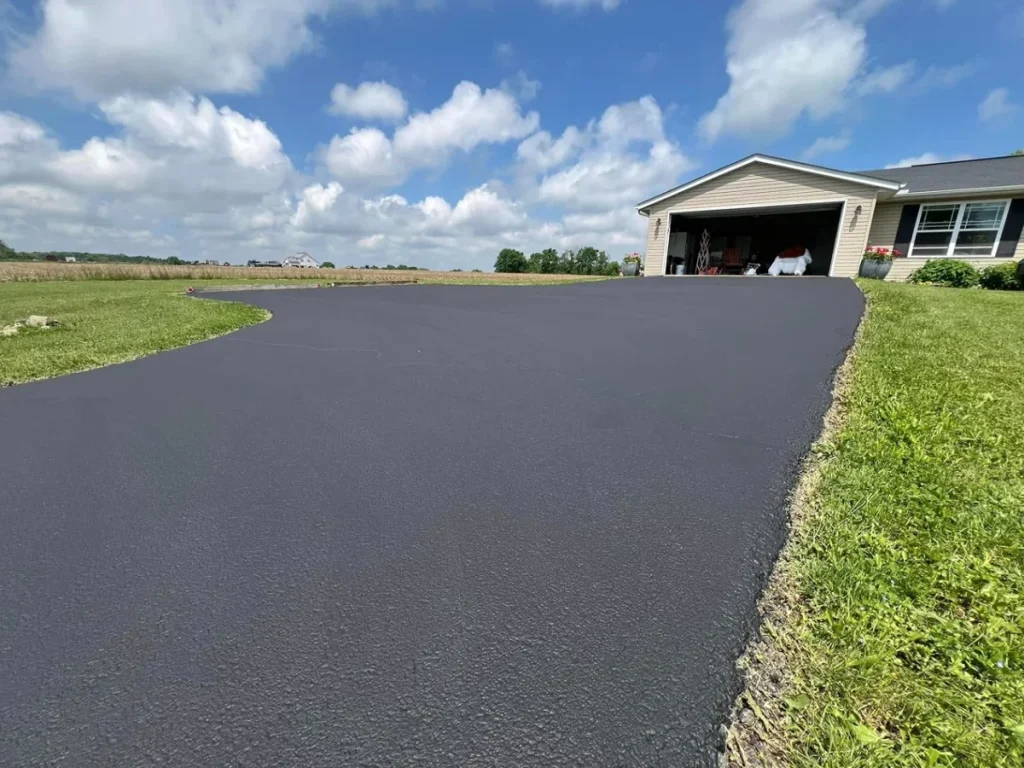 asphalt sealcoating